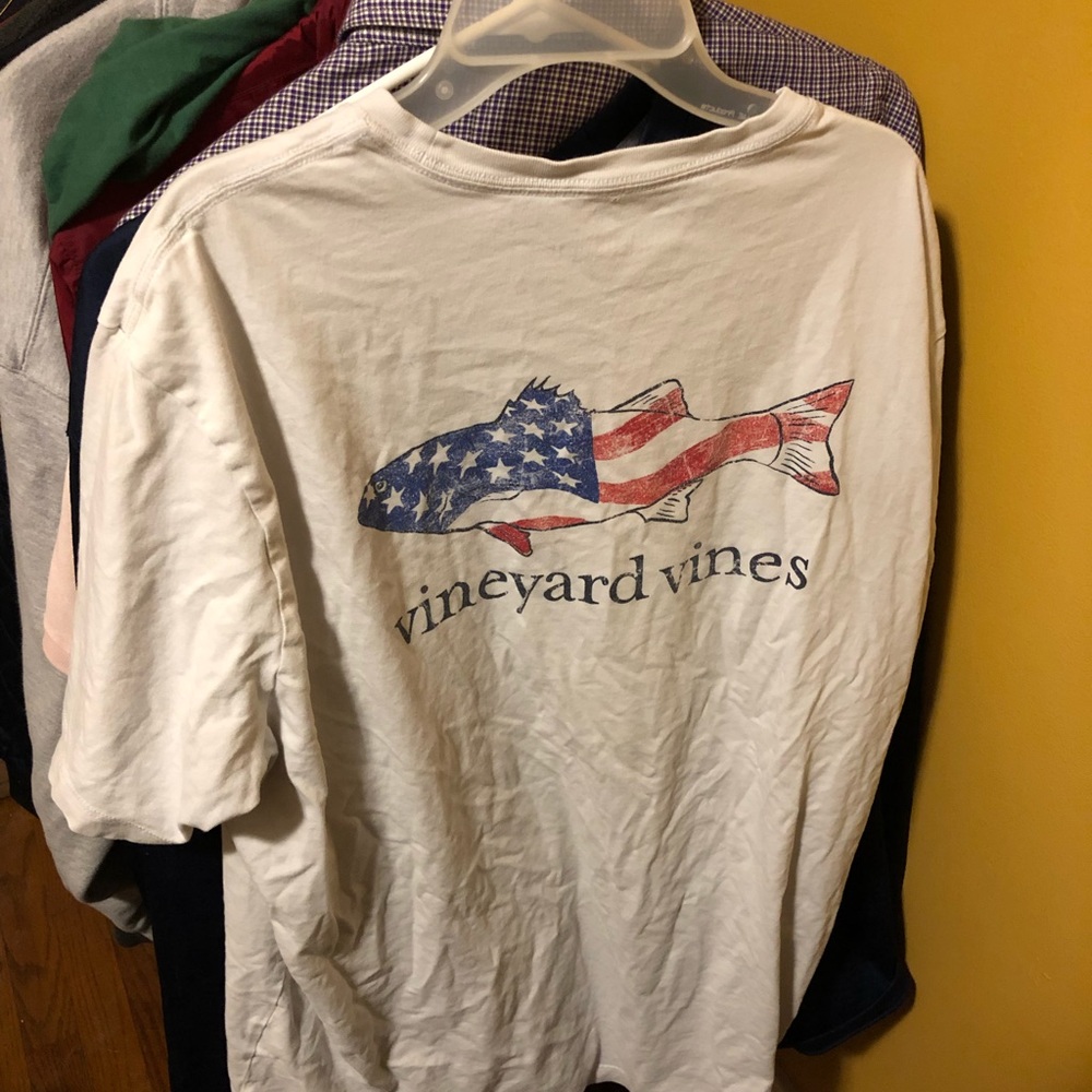 Vineyard Vines Tee